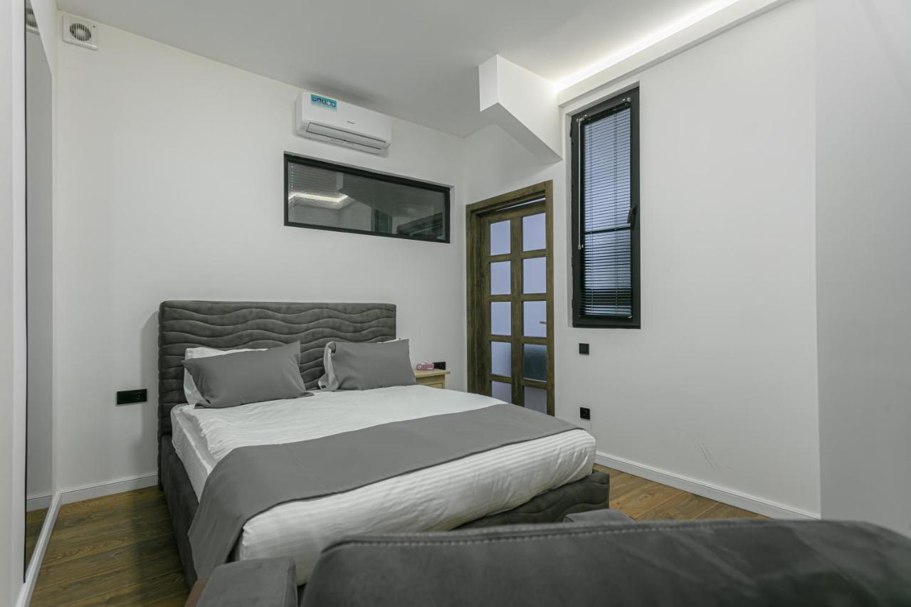 Luxe Apartment In Center Γιερεβάν Εξωτερικό φωτογραφία